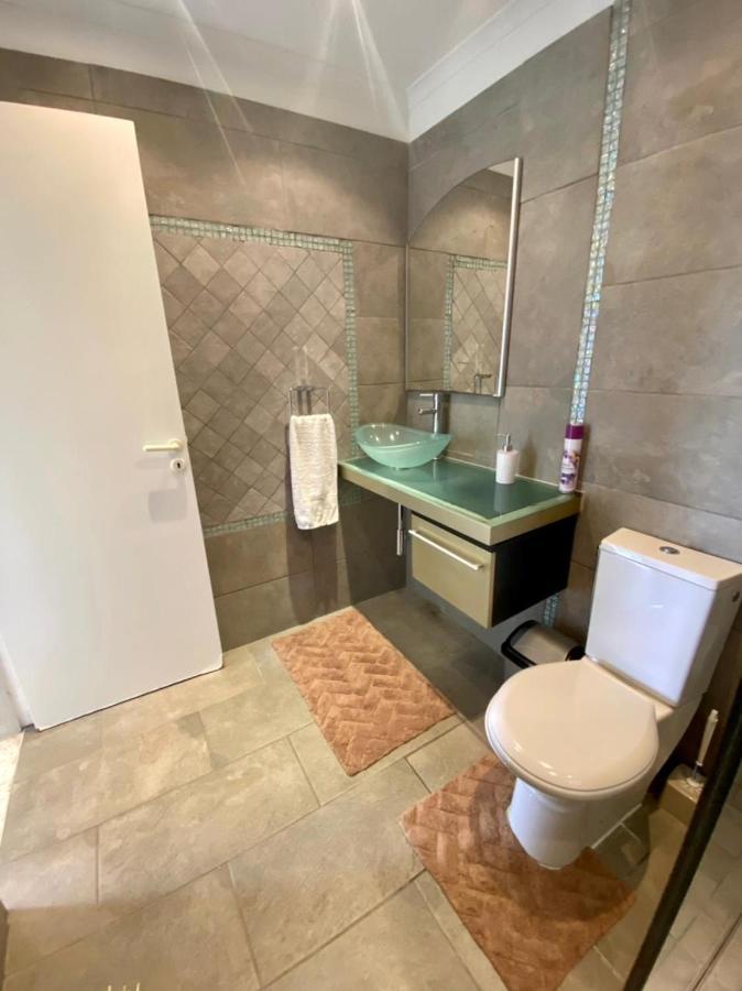 Sea View Apartament *